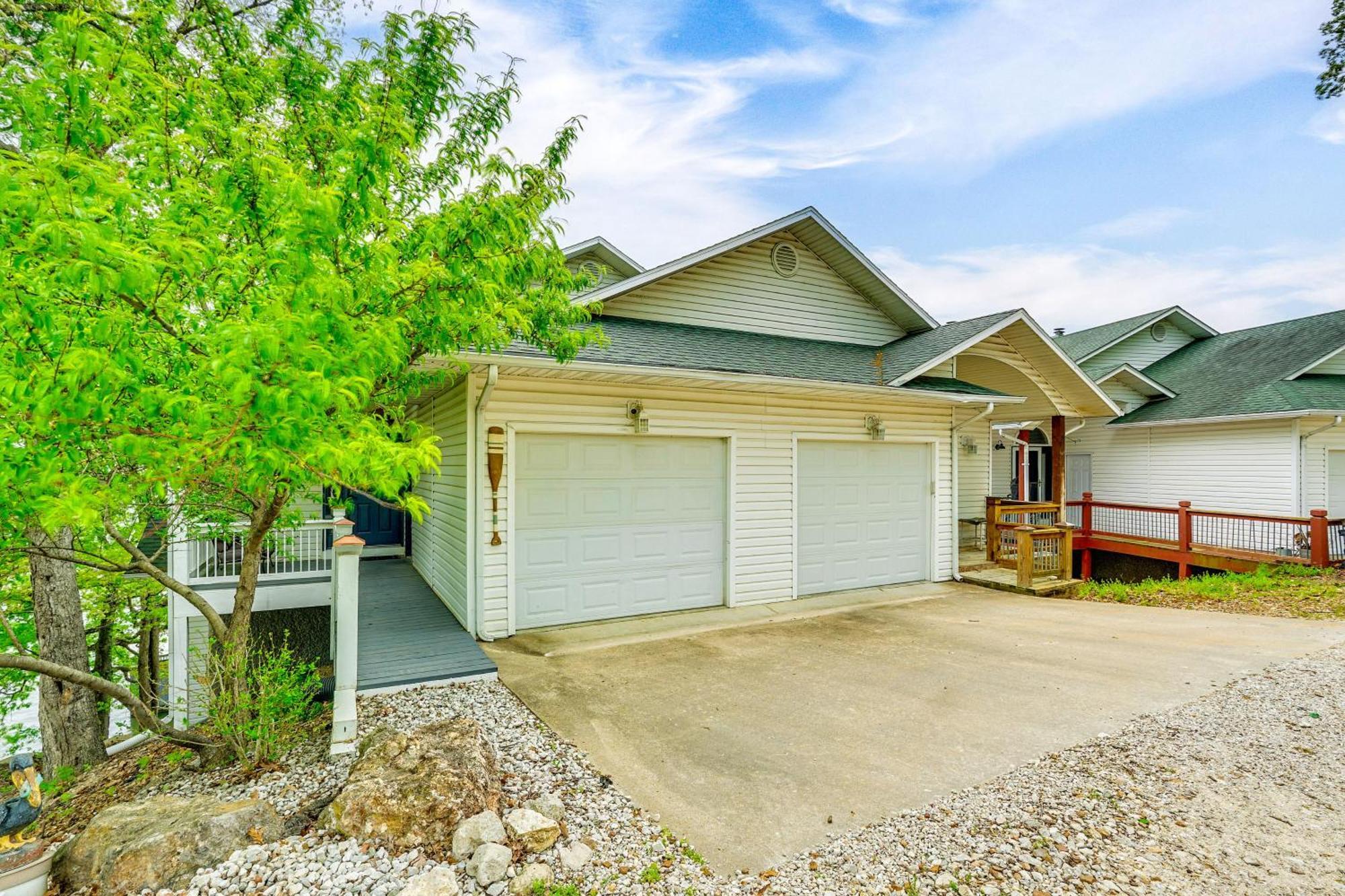 Townhouse With Shared Dock On Lake Of The Ozarks! Eksteriør bilde